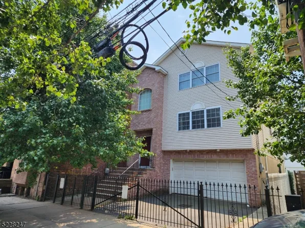 49 E Kinney St, Newark City, NJ 07102