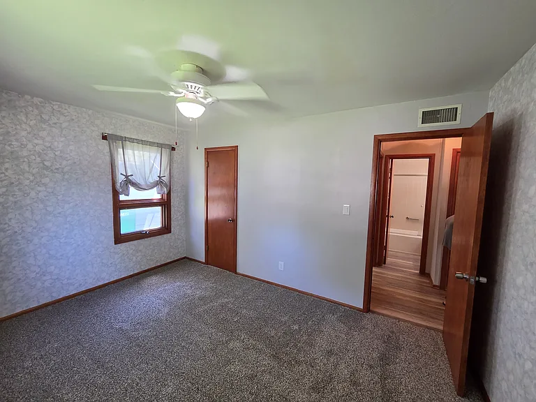 239 S Wire Ave — Photo 14