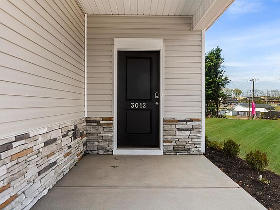 2nd image of 3012 Hillgate Trl