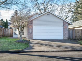 8536 SW Merlyne Ct, Tigard, OR 97224