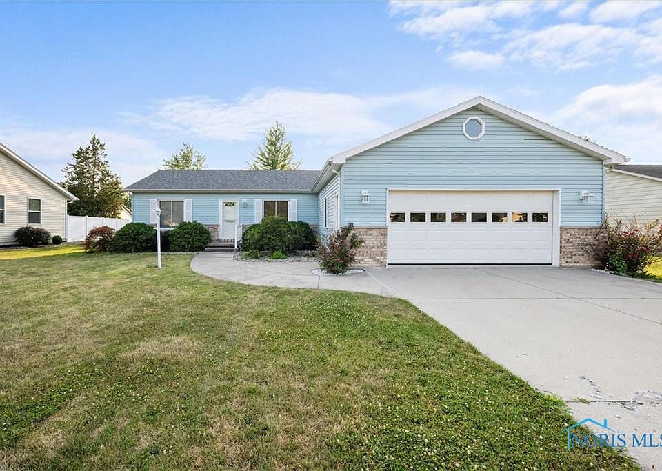 1st image of 200 Meadowbrook Dr