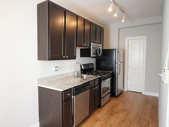 4th image of 1202 W Granville Ave APT 332
