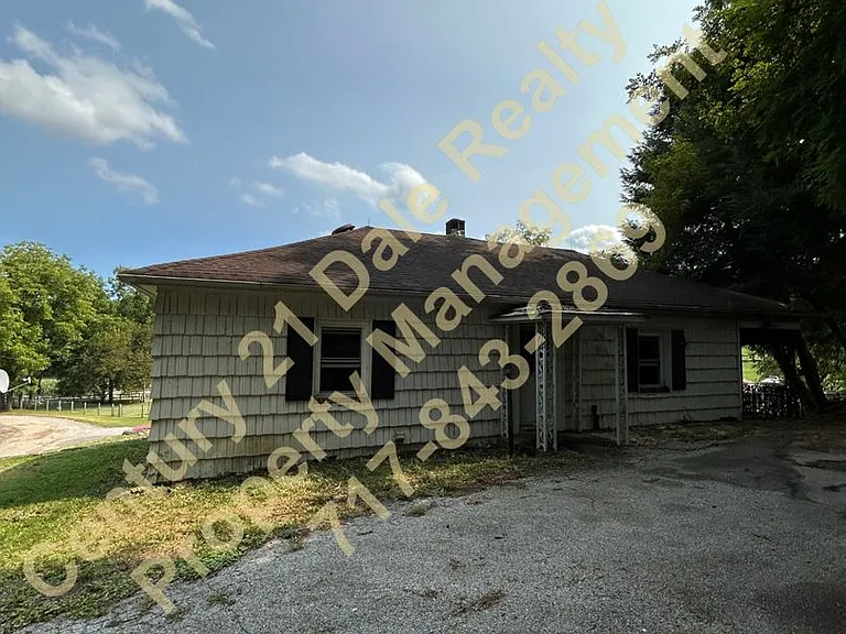 868 Ridge Rd — Photo 4