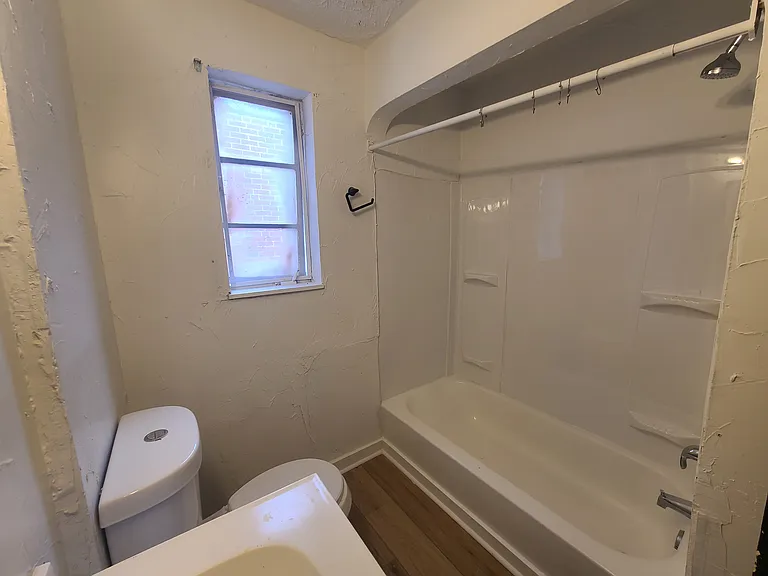 1001 Lilley Ave #D — Photo 11