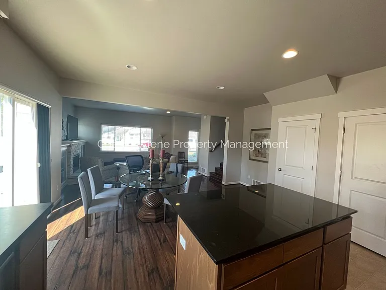6502 N Descartes Dr — Photo 6