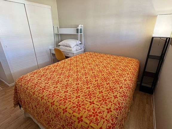 Furnished room for rent