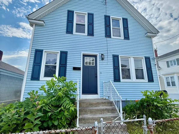 9 Rock St #2, Bristol, RI 02809