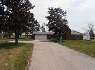 8233 Glencarin Blvd, Fort Wayne, IN 46804