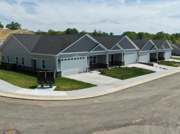 26 Lockridge Ln, Lynchburg, VA 24502