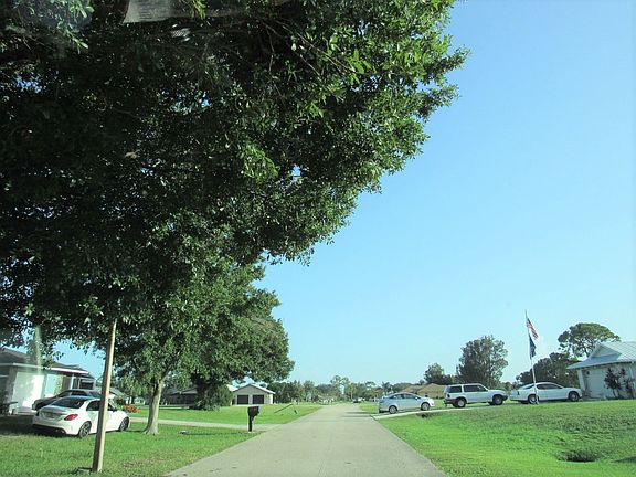 5th image of 632 Glen Mar Cir