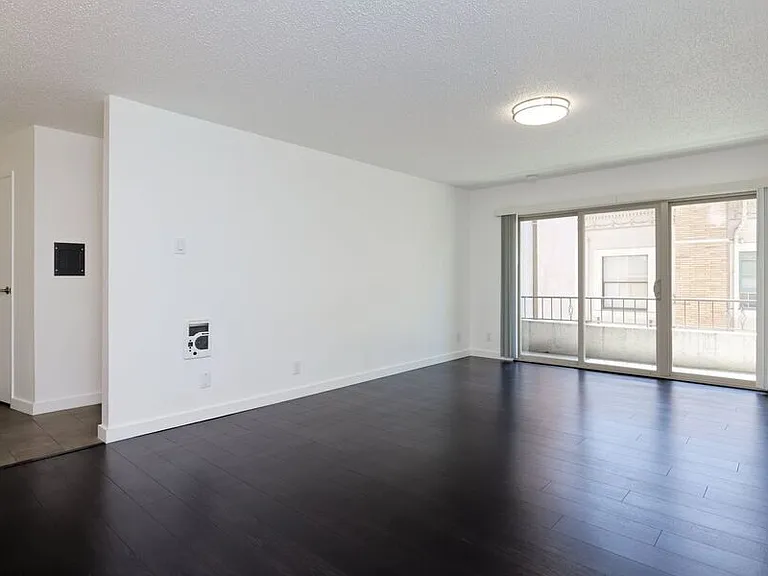 290 Lee Street — Photo 39