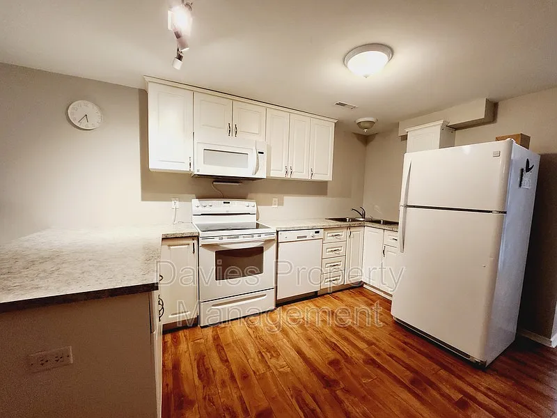 Building Photo - 11031 152nd St NW #BASEMENT