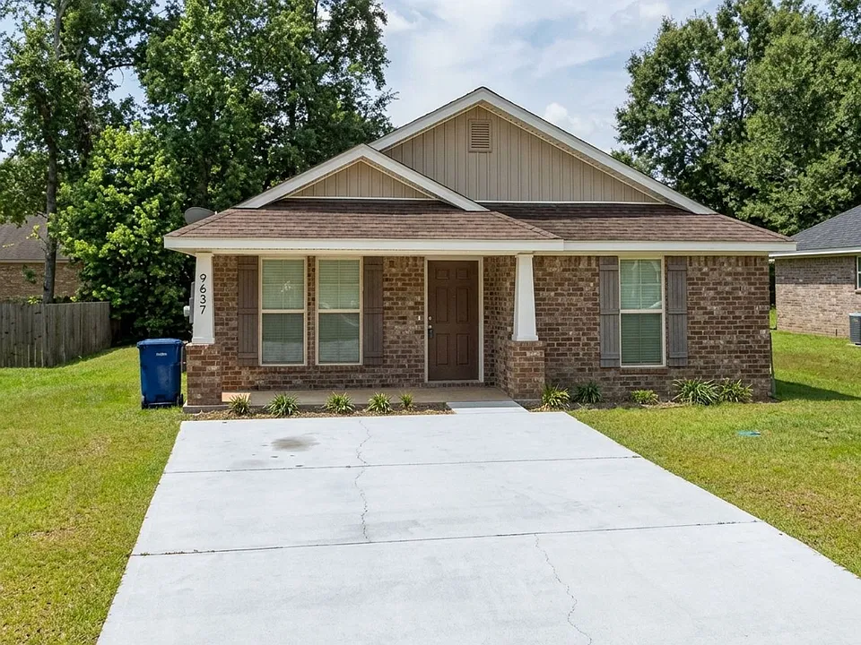 9637 Estate Dr