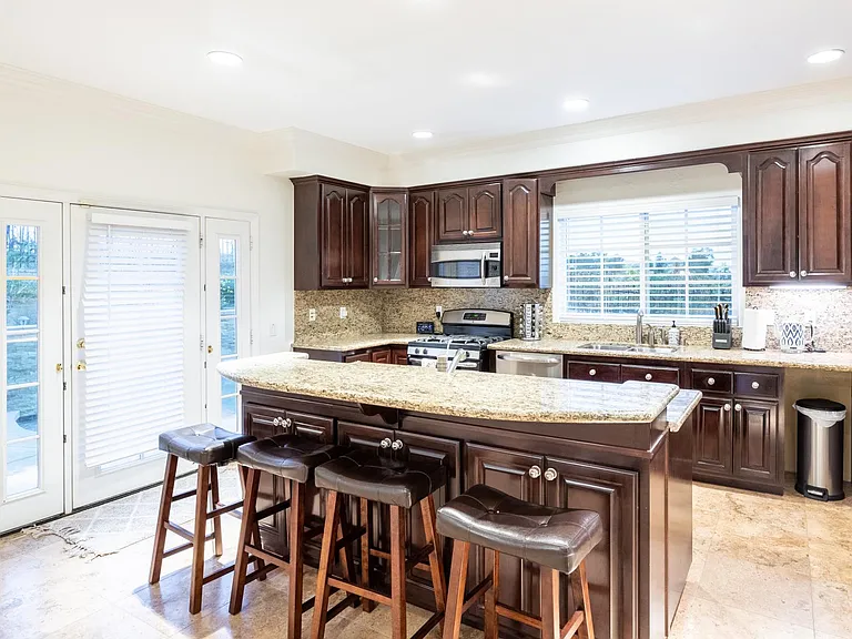 36615 E Benton Rd — Photo 32