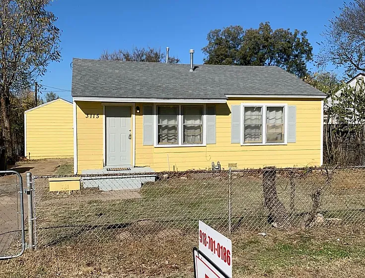 3115 W Easton St — Photo 1