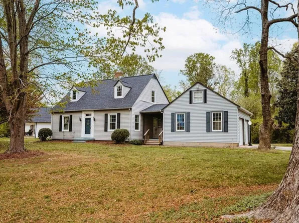 2214 Westover Dr, Danville, VA 24541