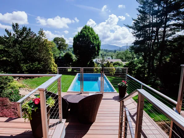 24 Lakeview Rd, Asheville, NC 28804