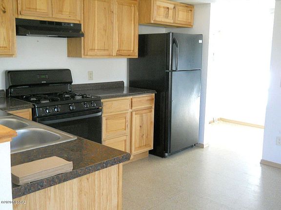 5th image of 6930 N Taylor Ln