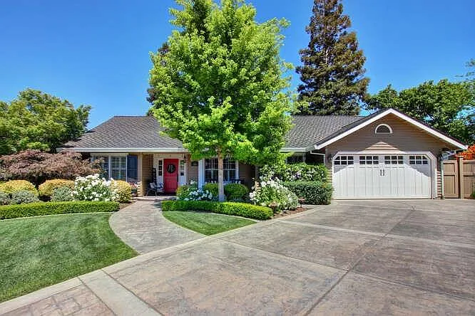 9125 Buggywhip Ct photo 1