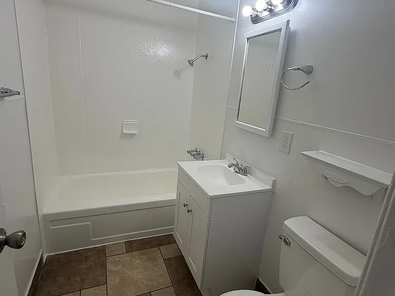 209 Orland St #6 — Photo 3