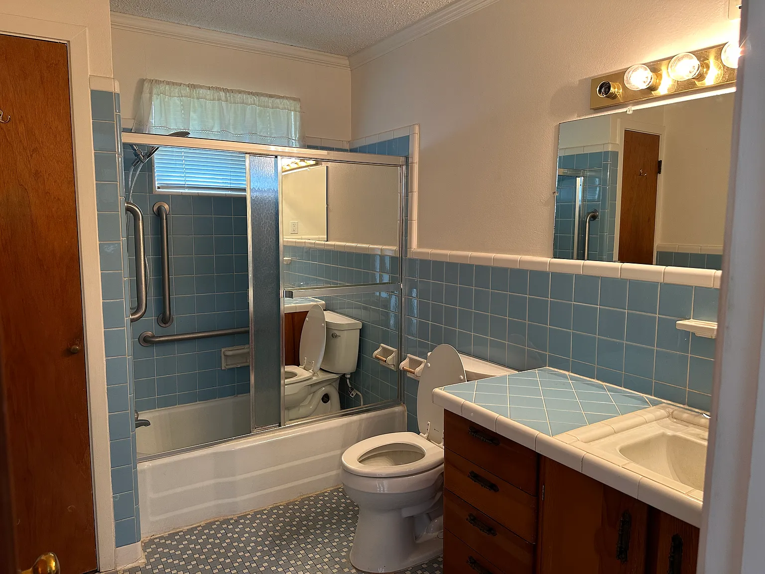 3 bed, 1725 sqft, $1,500 — Photo 4