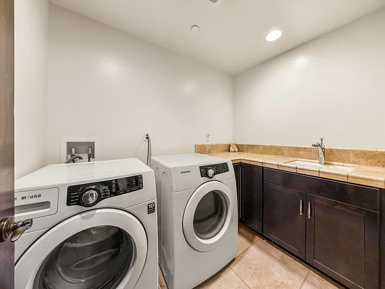 347 Island Oak Ln — Photo 17