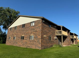 1007 S Lake St APT 7, Neenah, WI 54956