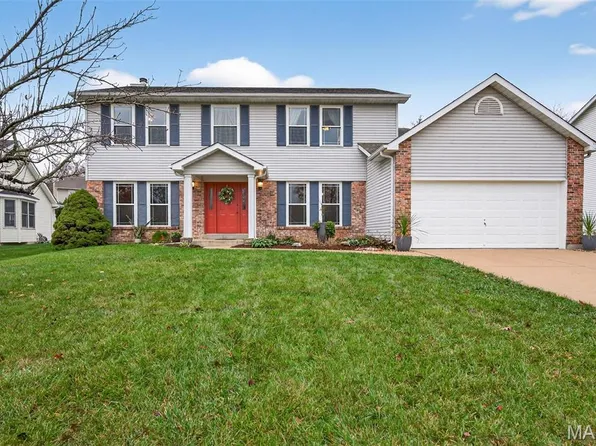 1011 Treeshade Dr, Saint Peters, MO 63376