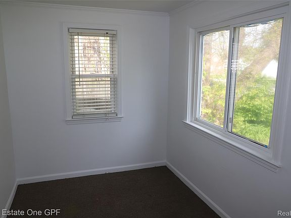 4th image of 7052 Rivard Ave