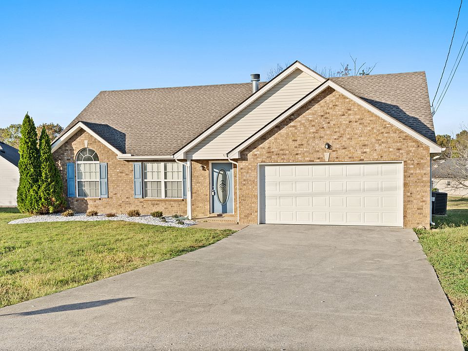 1st image of 207 Buttonwood Dr