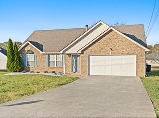 207 Buttonwood Dr, Smyrna, TN 37167