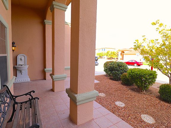 3rd image of 3925 Tierra Roman Dr