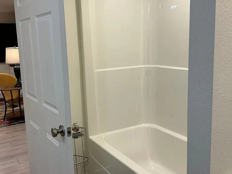 528 E Wapato Ave — Photo 13