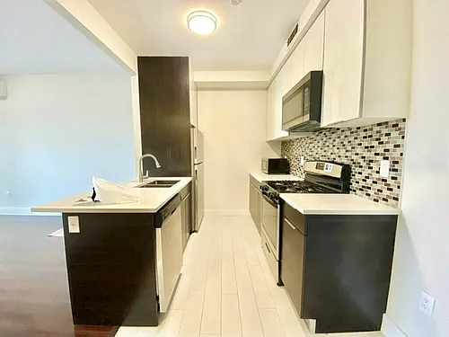 1122 Chestnut Ave #5N Photo 1