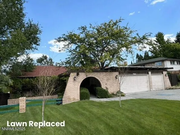 2060 Del Rio Ln, Reno, NV 89509