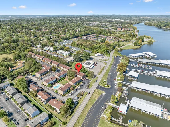 250 Sanders Ferry Rd APT 48, Hendersonville, TN 37075