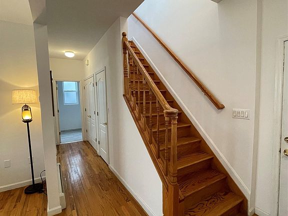 5th image of 5909 69th St #2-R