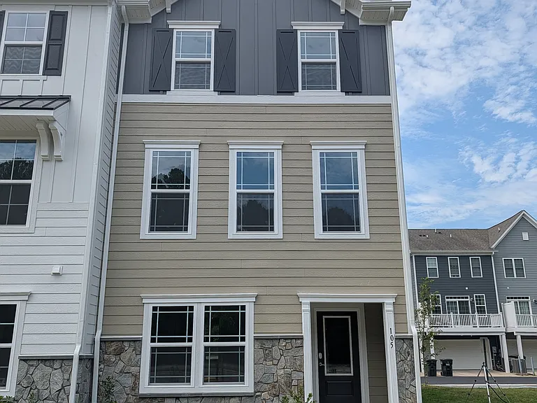 105 Bracewell Ln #1 — Photo 1