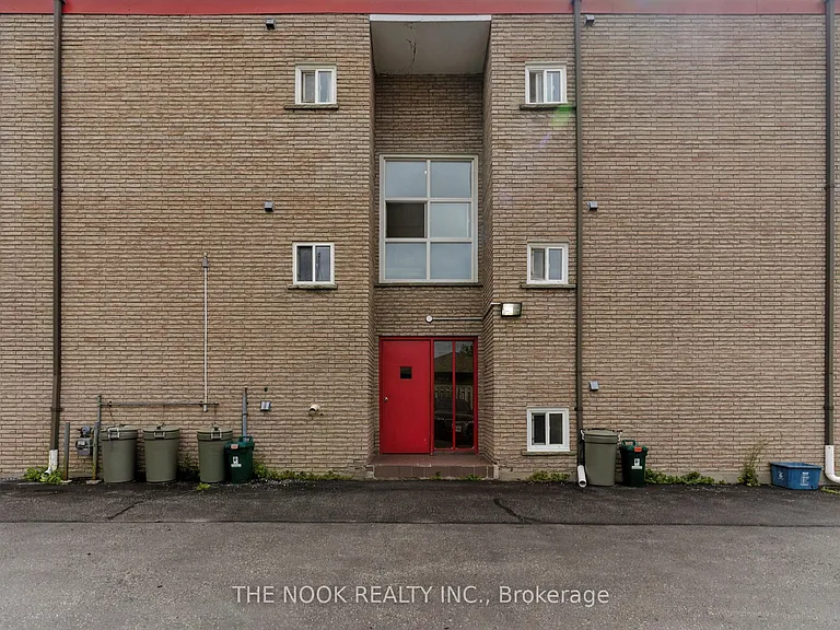 106 Cromwell Ave #21 — Photo 26