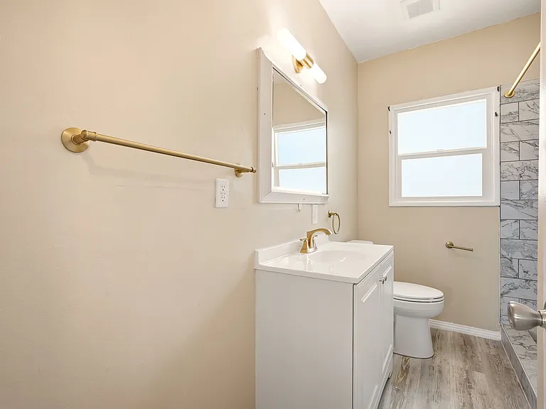 327 S Lincoln Pl — Photo 11