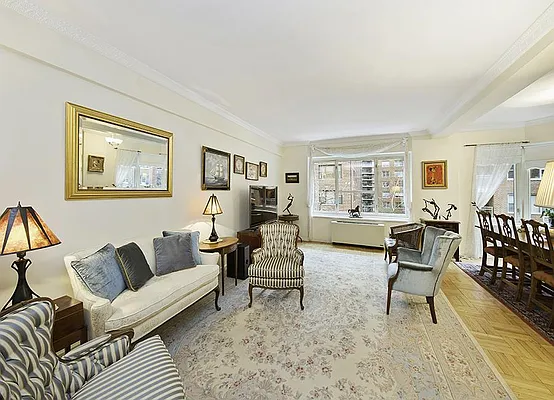 Sold by Warburg | media 7