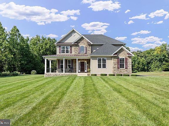 5th image of 27595 Avonlea Ct