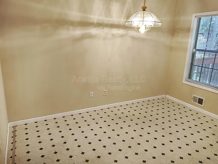 3032 Destin Cir — Photo 2