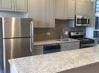 657 W Armitage Ave #2, Chicago, IL 60614