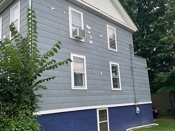 2nd image of 24 Pleasant St