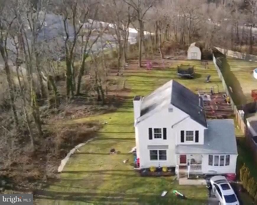 1st image of 106 E Williams Ave