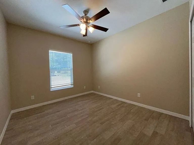 1404 S Parsons Ave #A — Photo 8