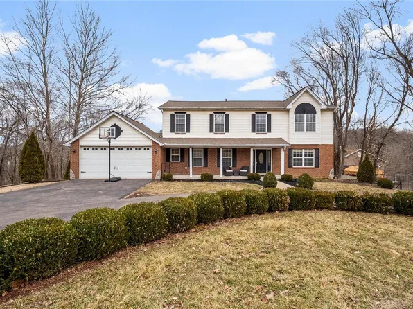 10131 Schuessler Rd, Saint Louis, MO 63128