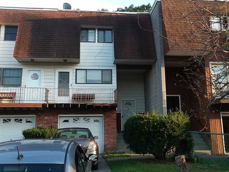 2nd image of 18 Russet Rd