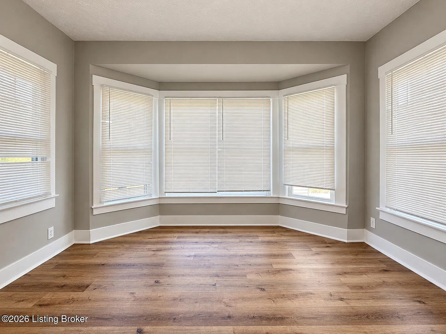 1 bed, 1.0 bath, 650 sqft, $895 — Photo 4